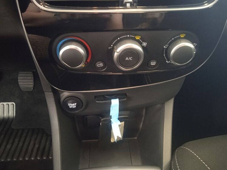 Renault Clio Limited foto 10