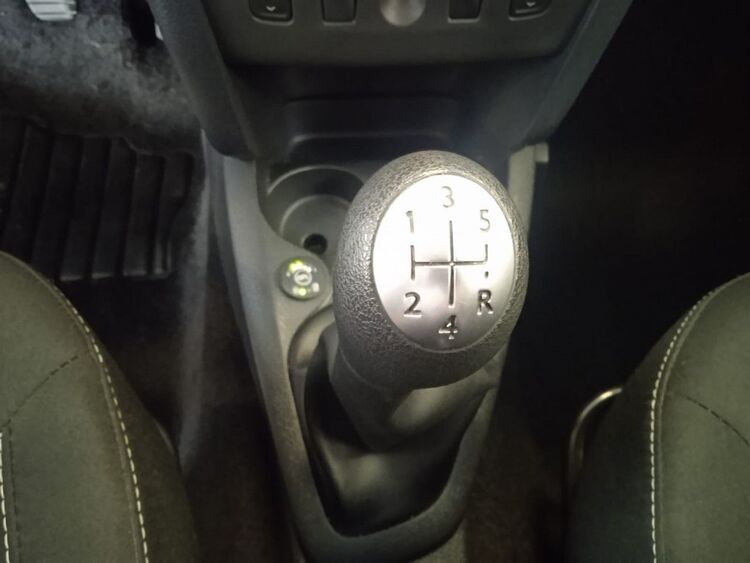 Dacia Sandero Laureate foto 13