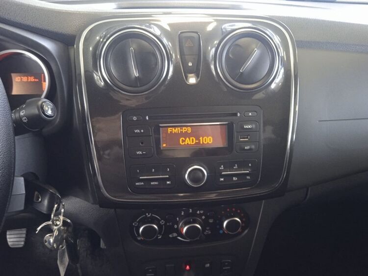Dacia Sandero Laureate foto 17