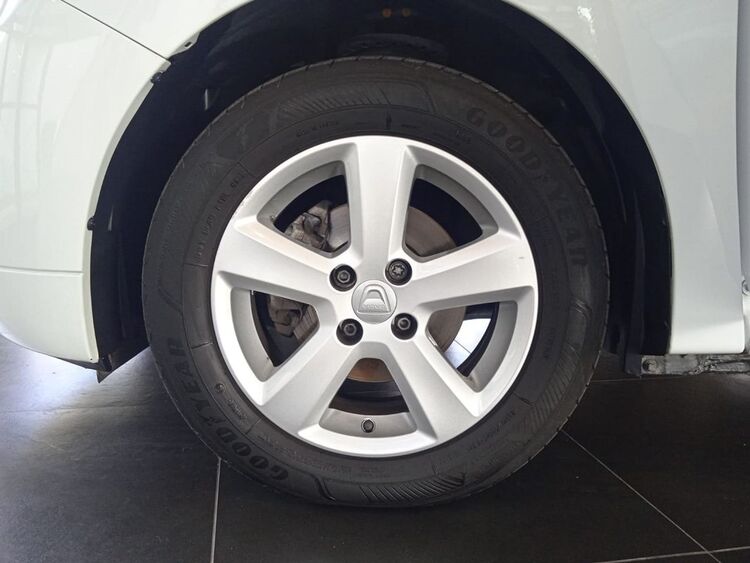 Dacia Sandero Laureate foto 22
