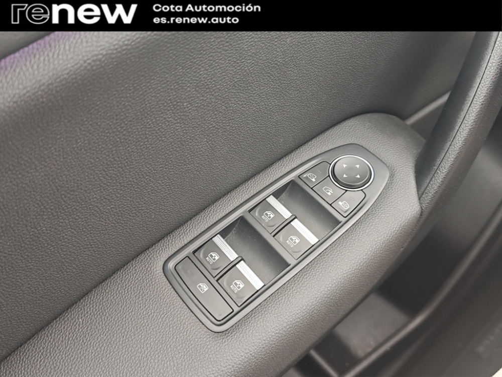 Renault Captur II ZEN E-TECH HIBRIDO ENCHUFABLE foto 16