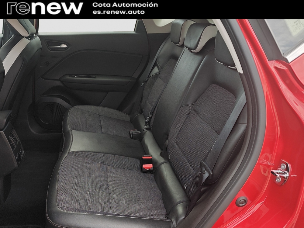 Renault Captur II ZEN E-TECH HIBRIDO ENCHUFABLE foto 8