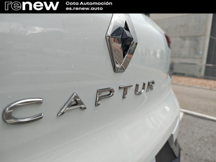 Renault Captur II Techno Mild Hybrid TCE foto 23