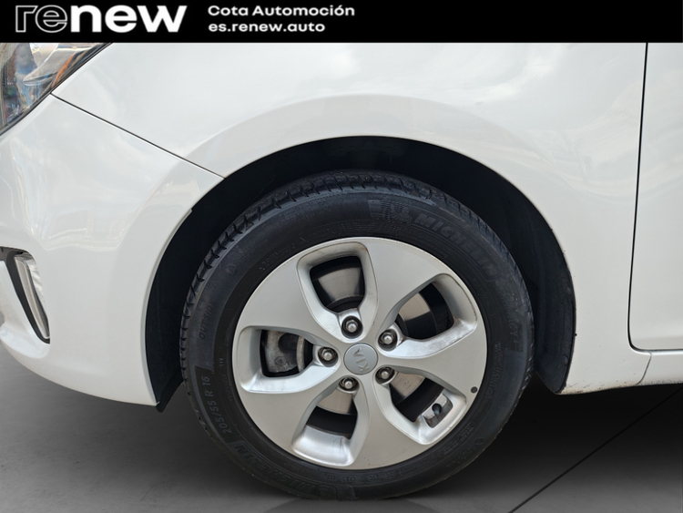 Kia Carens Drive foto 20