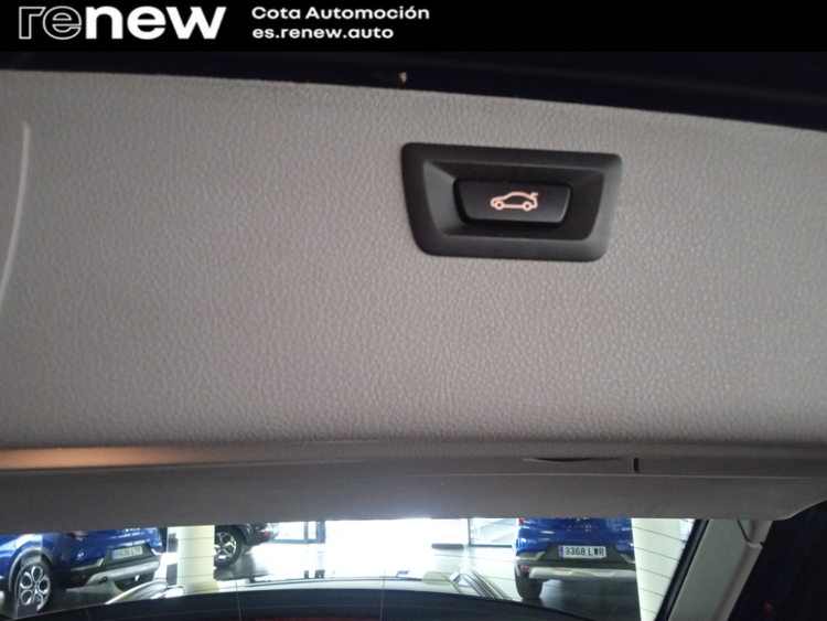 BMW Serie 3 318 d foto 19