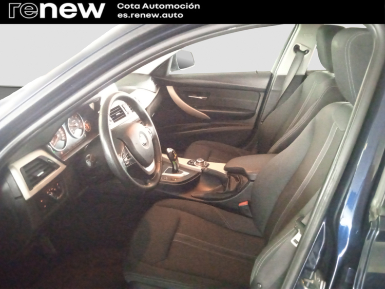 BMW Serie 3 318 d foto 6