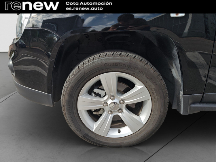 Jeep Compass Sport 4x2 foto 22