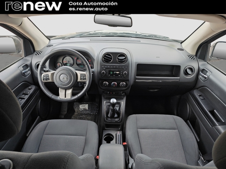 Jeep Compass Sport 4x2 foto 10