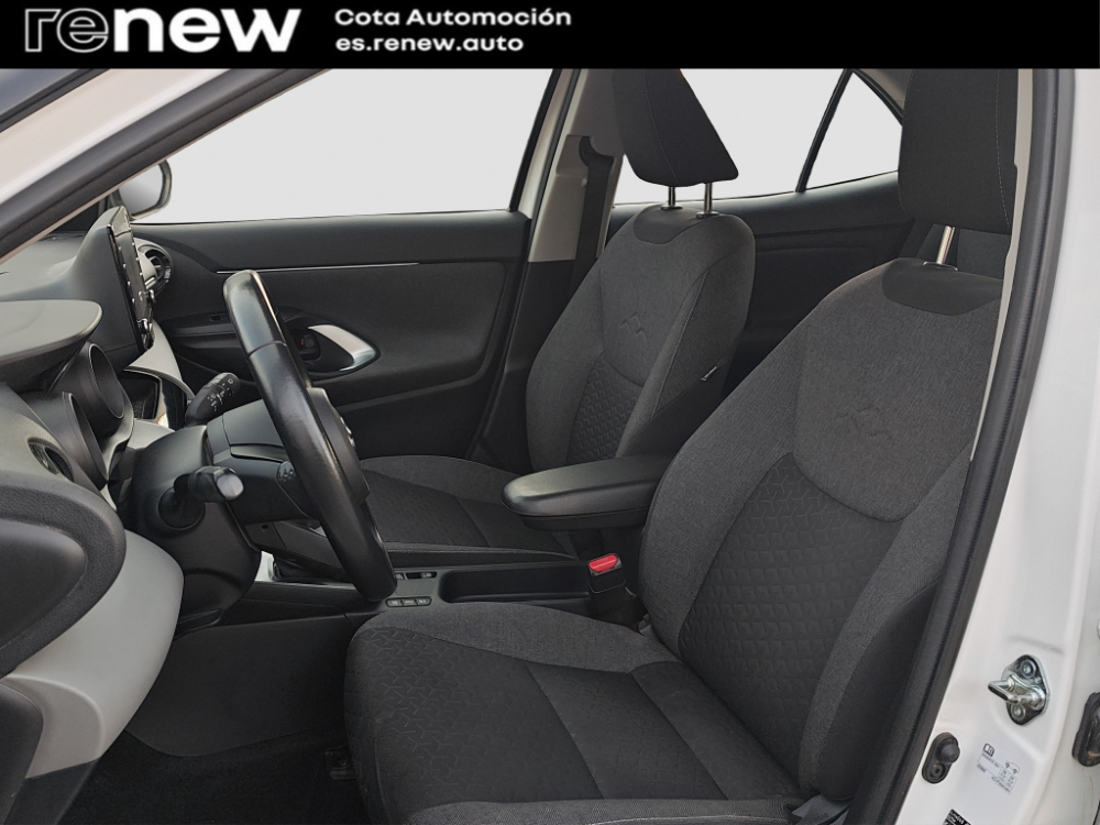 TOYOTA YARIS CROSS 1.5 BUSINESS PLUS 120CV HIBRIDO foto 6