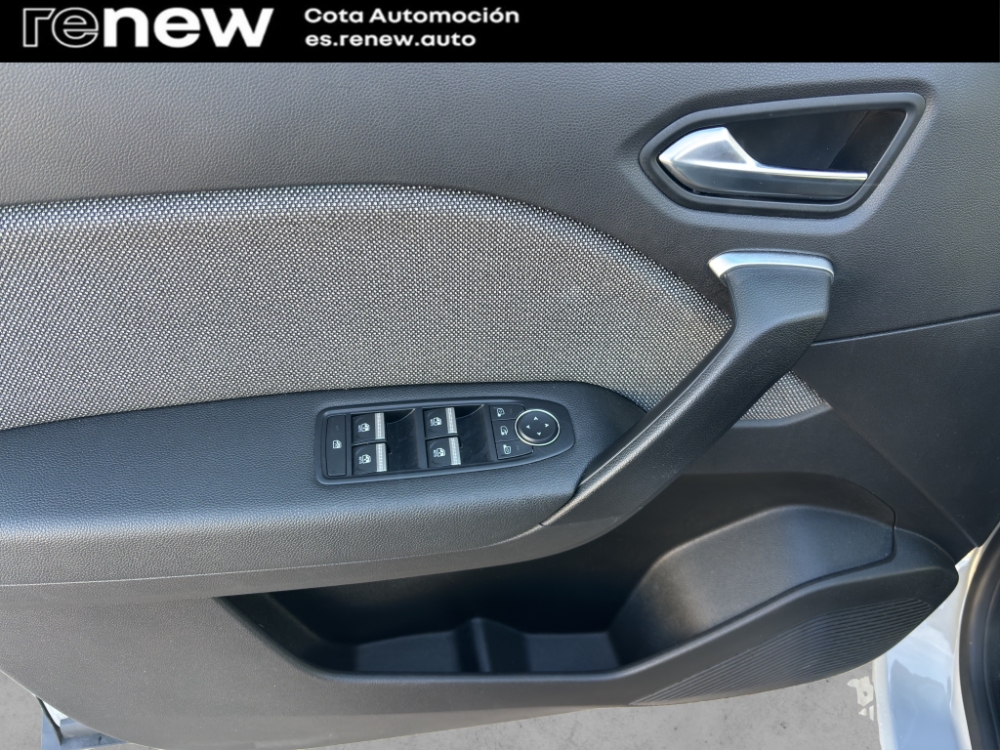 Renault Captur II Techno miniatura 16