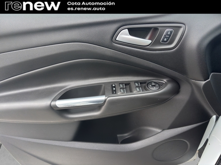 Ford Kuga Titanium foto 16