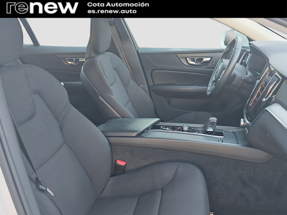 Volvo V60 Combi Momentum Pro miniatura 19