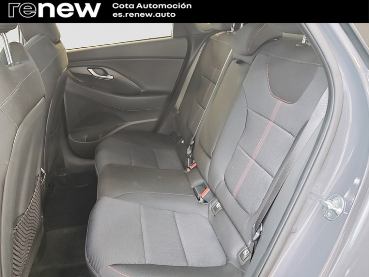 Hyundai i30 Fastback N Line foto 8