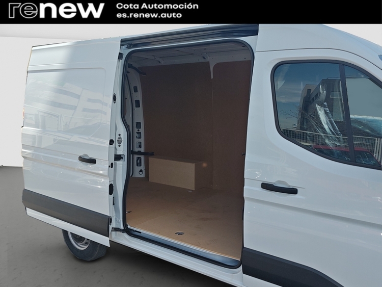 Renault Master 3,5t L2H2 BLUE dCi 130 Advance foto 19
