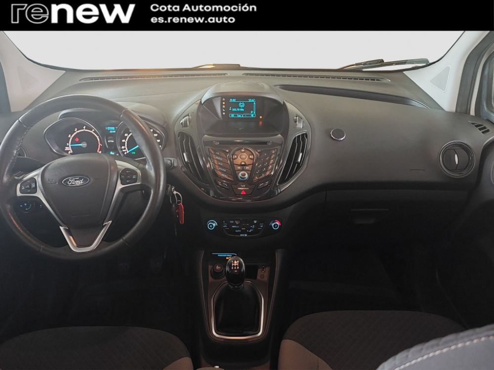 Ford Tourneo Courier Titanium miniatura 11