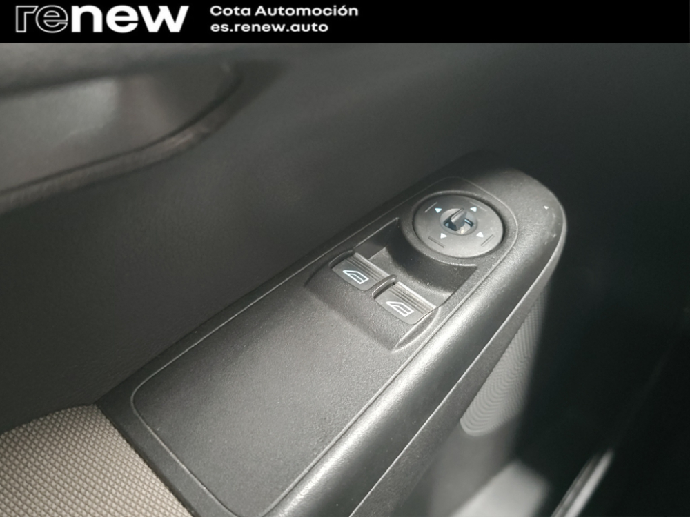 Ford Tourneo Courier Titanium foto 15