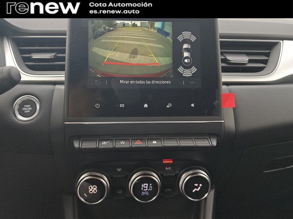 Renault Captur II Techno miniatura 17