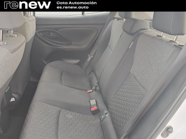 Toyota YARIS CROSS 1.5 BUSINESS PLUS 120CV HIBRIDO foto 8