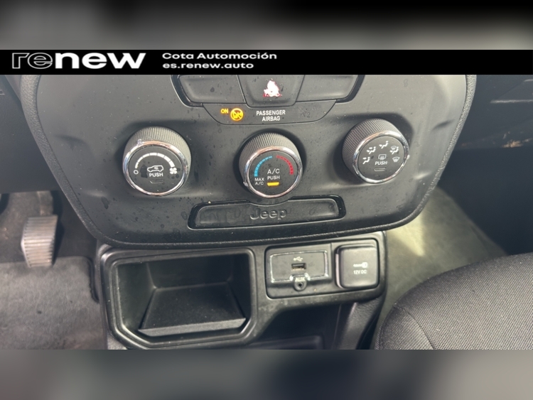 Jeep Renegade Sport foto 18