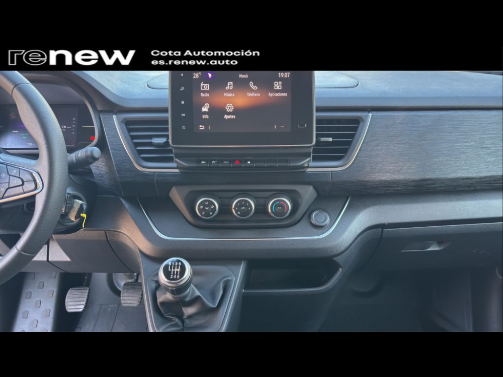 Renault Trafic L2H1 3,0t (8/9 asientos) Equilibre foto 12