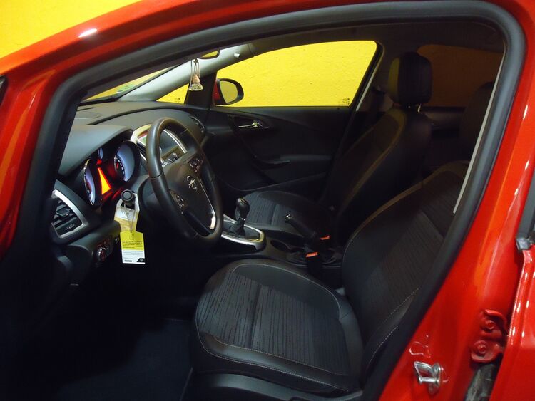 Opel Astra SELECTIVE 1.6 CDTI 110CV foto 12