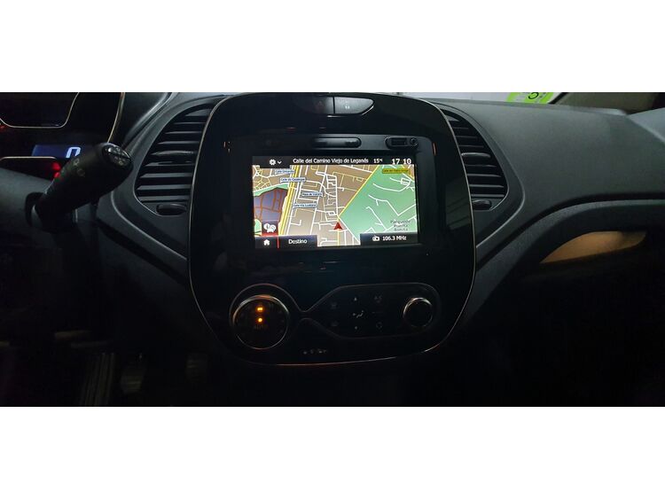 Renault Captur ZEN TCE 130 CV foto 9