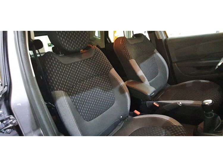 Renault Captur ZEN TCE 130 CV foto 16
