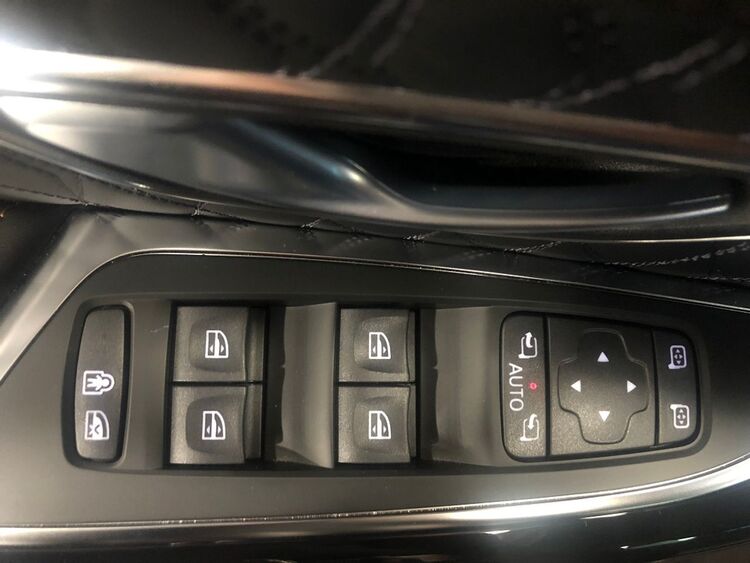 Renault Espace INITIALE PARIS DCi 190CV EDC SS foto 25