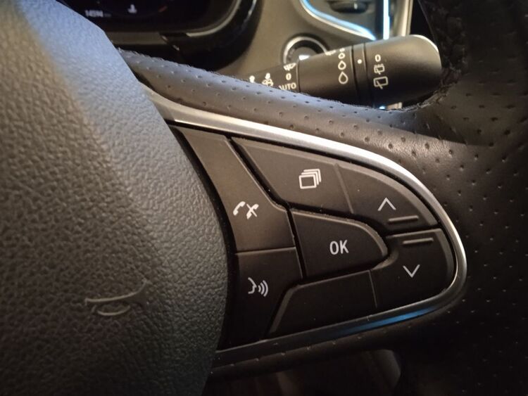 Renault Espace INITIALE PARIS DCi 190CV EDC SS foto 34