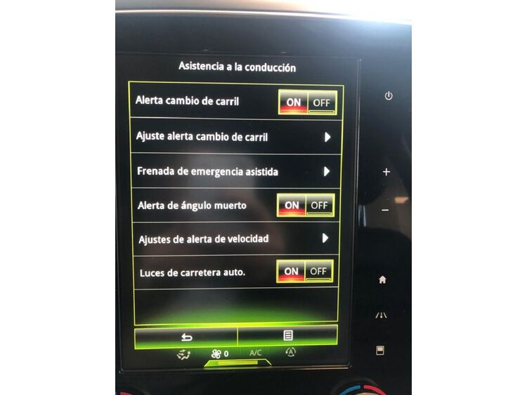 Renault Koleos 2.0dCi Initiale Paris X-Tronic 4WD 130kW foto 17