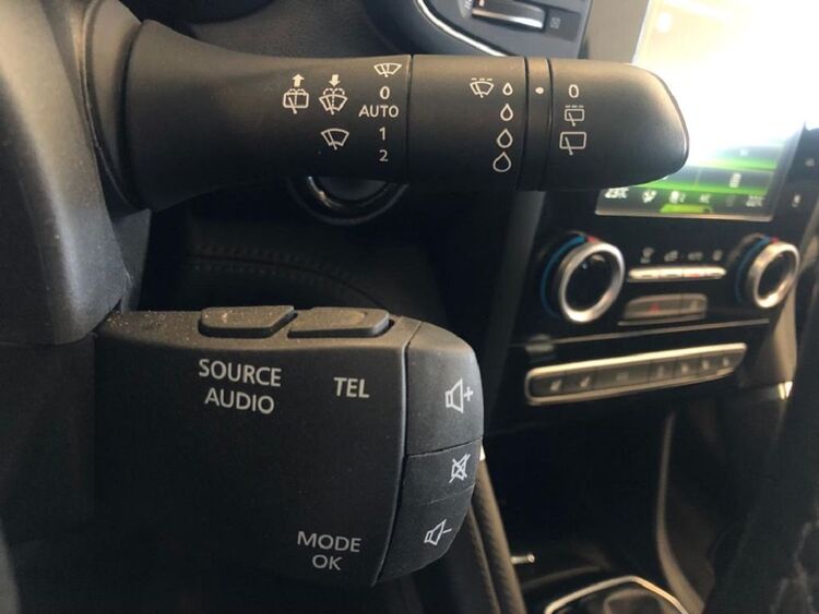 Renault Koleos 2.0dCi Initiale Paris X-Tronic 4WD 130kW foto 21