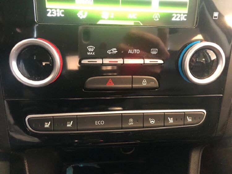 Renault Koleos 2.0dCi Initiale Paris X-Tronic 4WD 130kW foto 24