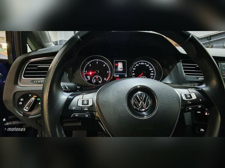 Volkswagen Golf Advance foto 13