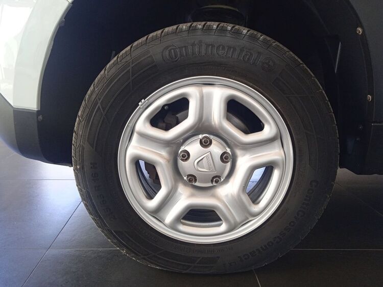 Dacia Duster Comfort 4WD foto 24