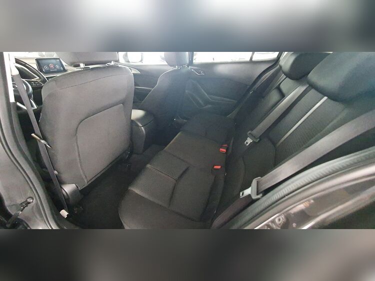 Mazda 3 Black Tech Edition foto 16